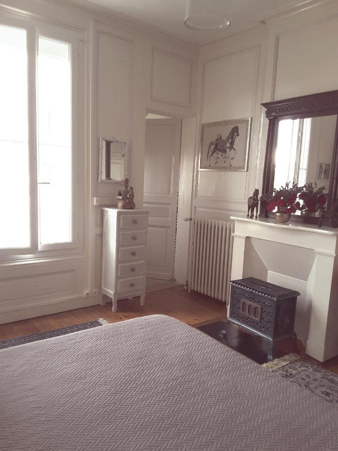 La Maison Des Thermes, Chambre D'Hote 桑特 外观 照片
