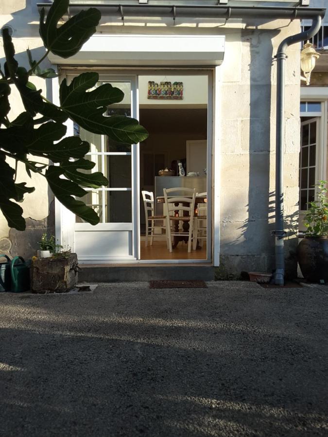 La Maison Des Thermes, Chambre D'Hote 桑特 外观 照片
